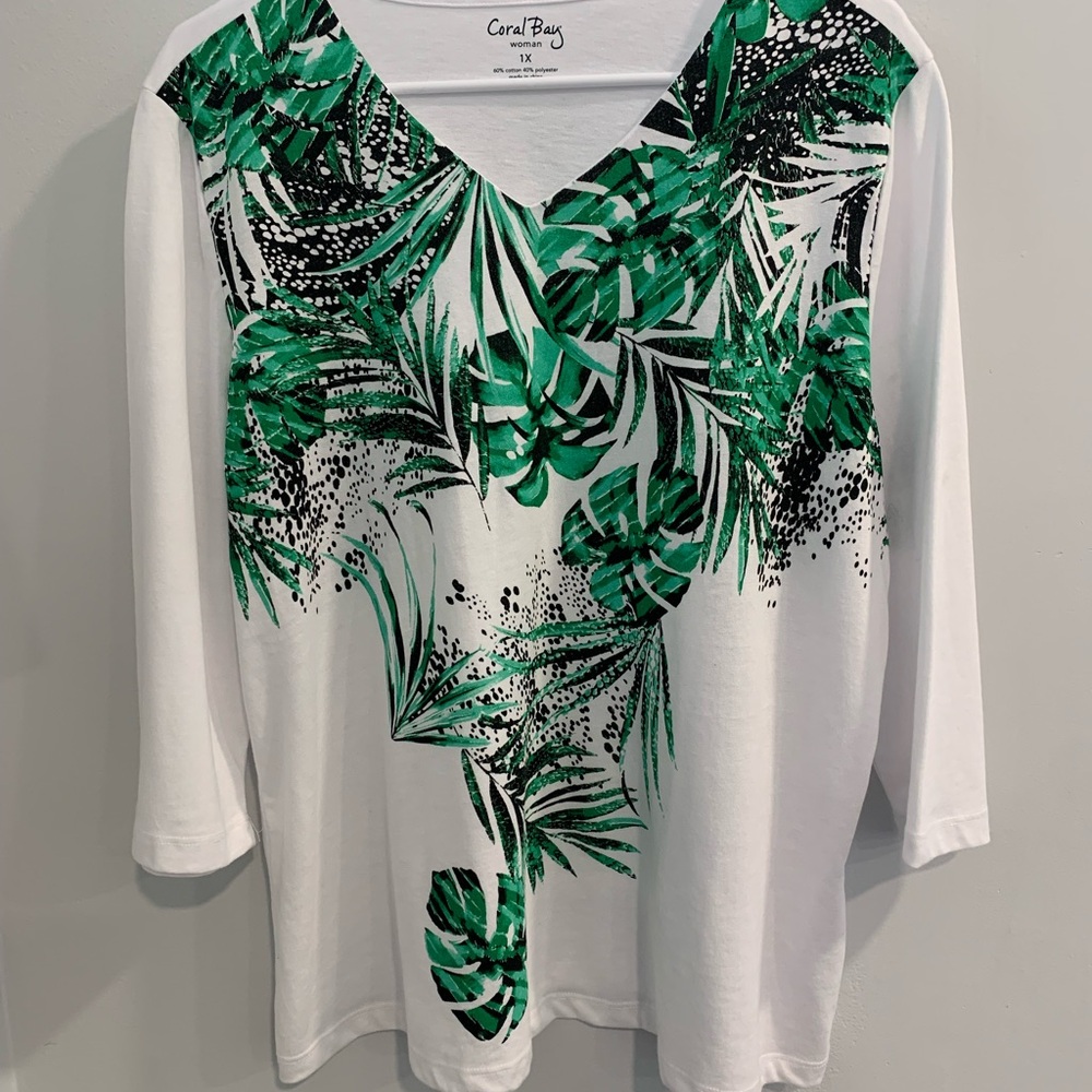 Coral Bay White and Green Tropical Print Blouse with  3/4 Sleeves size  1X - Picture 6 of 9